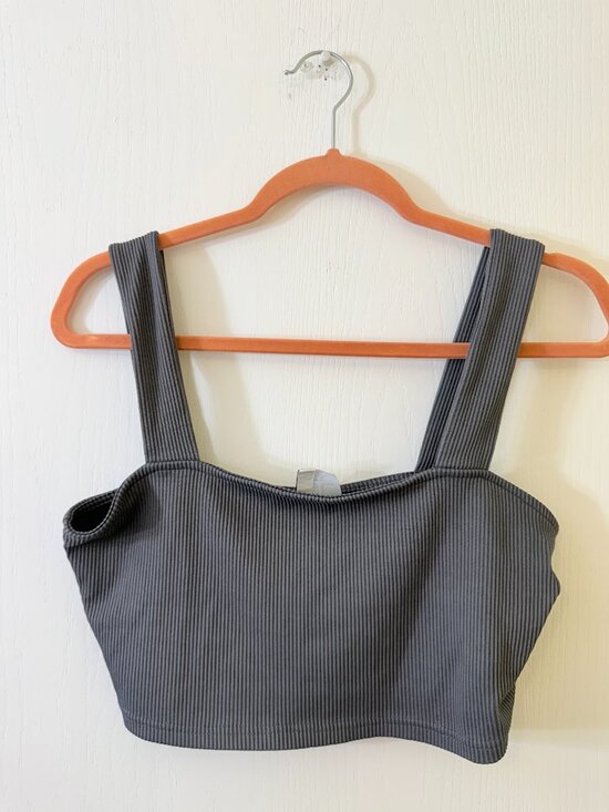 H&M Tops - 🛍️ 3/10 H&M Basic Ribbed Gray Cropped Tank Top Size L